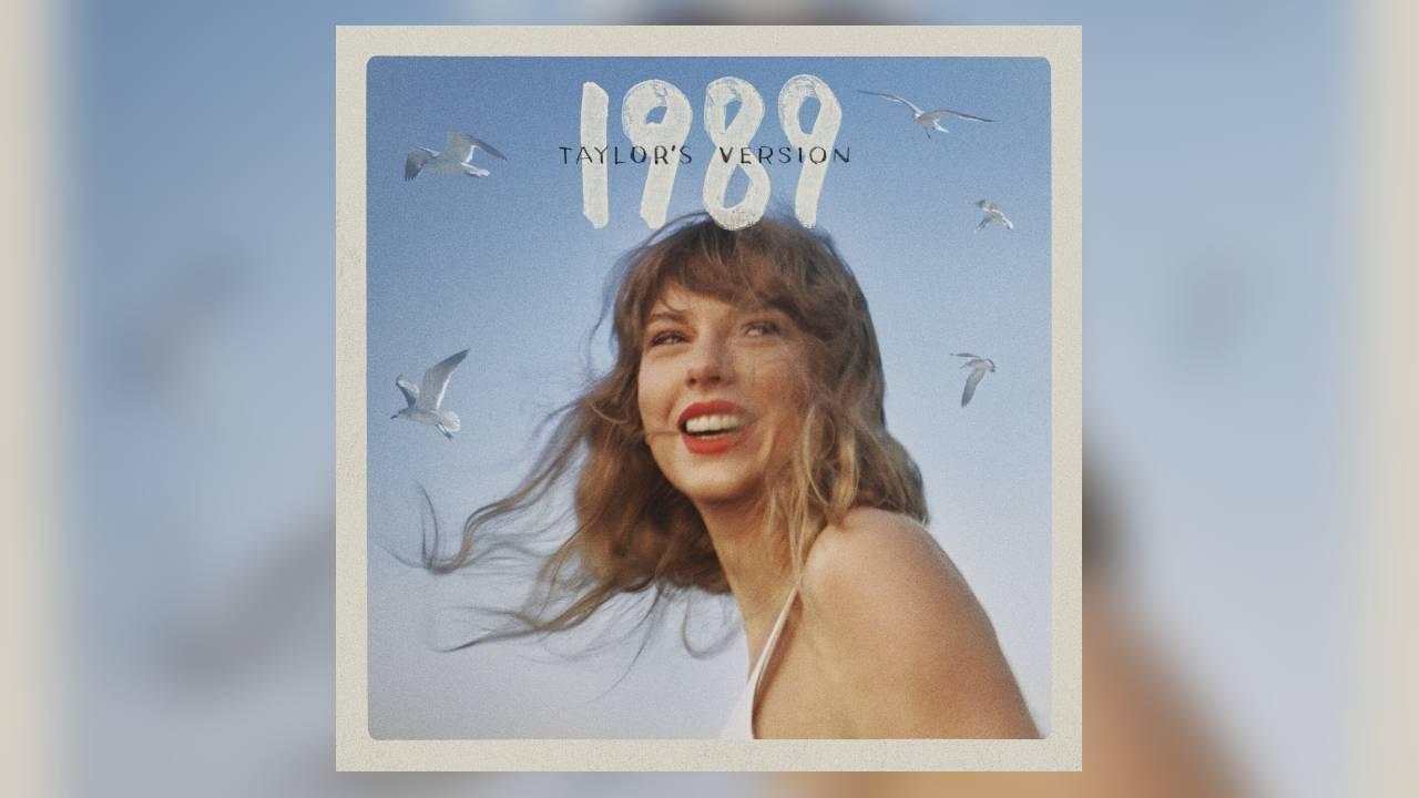 Cover Image for Taylor Swift collectible library: Portfolio of Swift’s top items