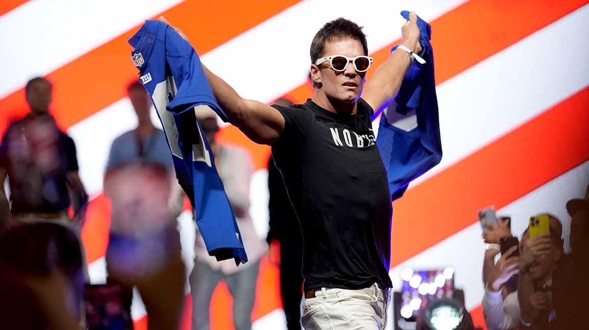 Cover Image for Tom Brady takes home title at inaugural Fanatics Games