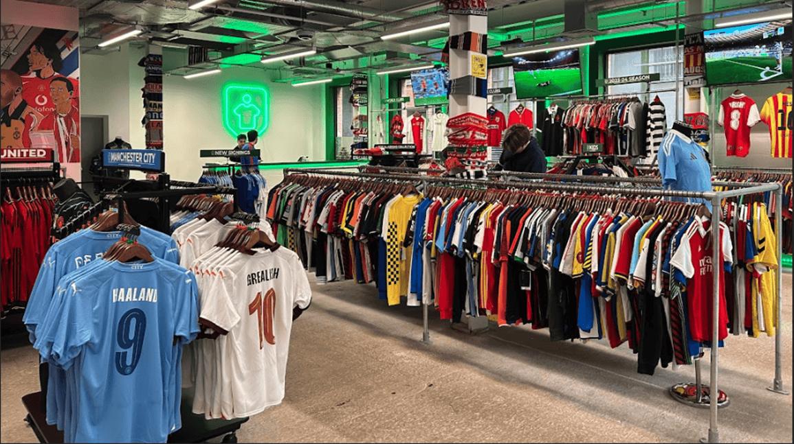Cover Image for  Rob McElhenney, Alex Morgan among new investors in soccer jersey retailer Classic Football Shirts