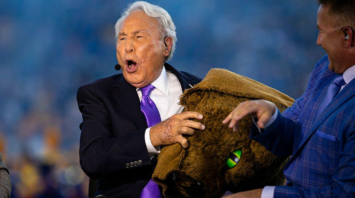 Cover Image for ESPN honors Lee Corso's final show with limited-edition figurines