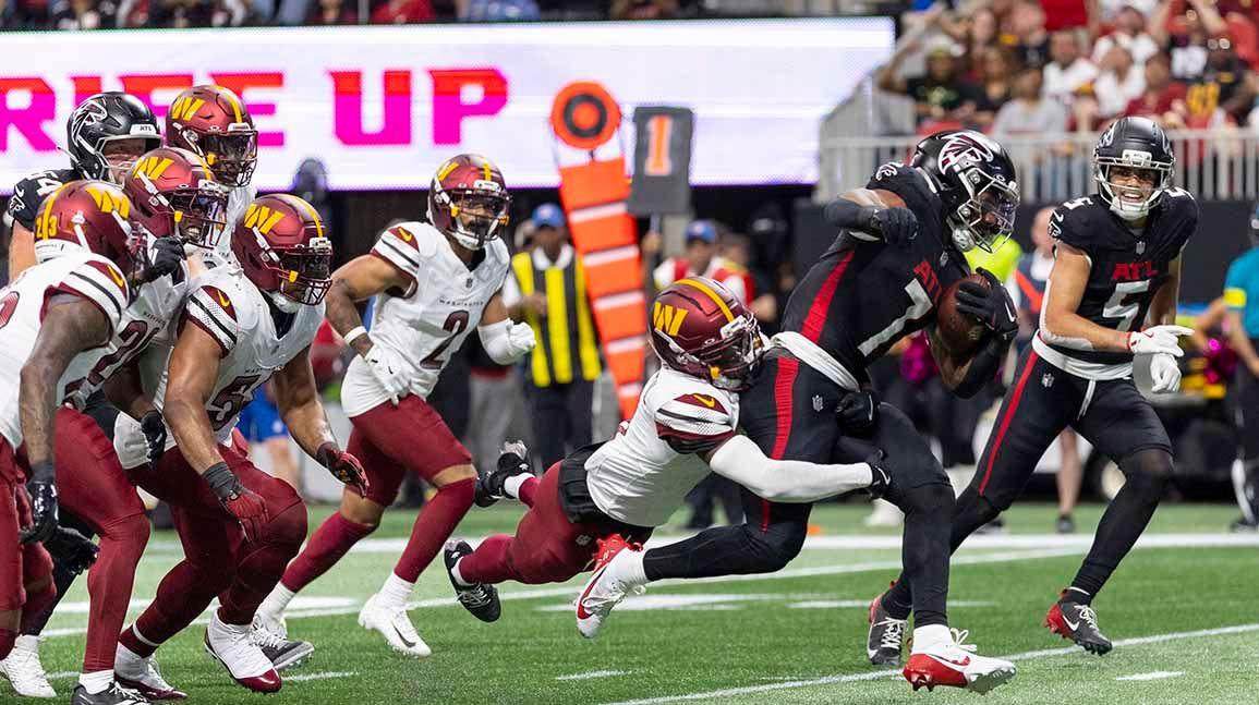 Cover Image for Amid rumors of NFL uniform changes, Fanatics discounts jerseys for five teams