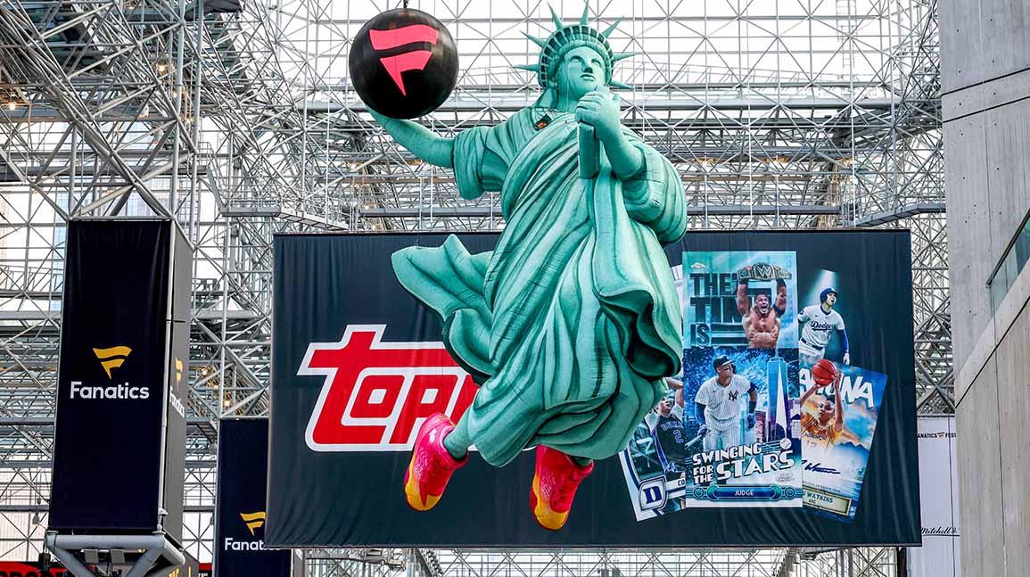 Cover Image for Fanatics Fest NYC 2025: Live scenes from Javits Center