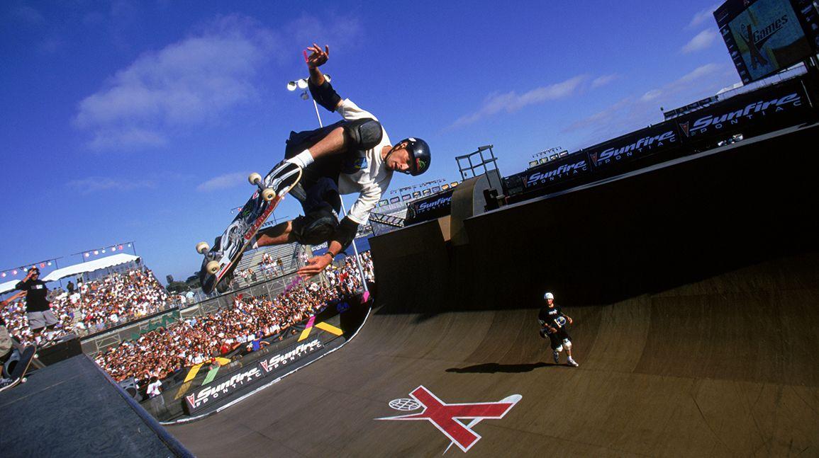 Cover Image for Tony Hawk’s ‘900’ skateboard sells for $1.15 million