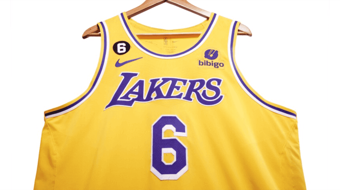 Cover Image for LeBron James' 'final No. 6' jersey sells for $273k at Sotheby's