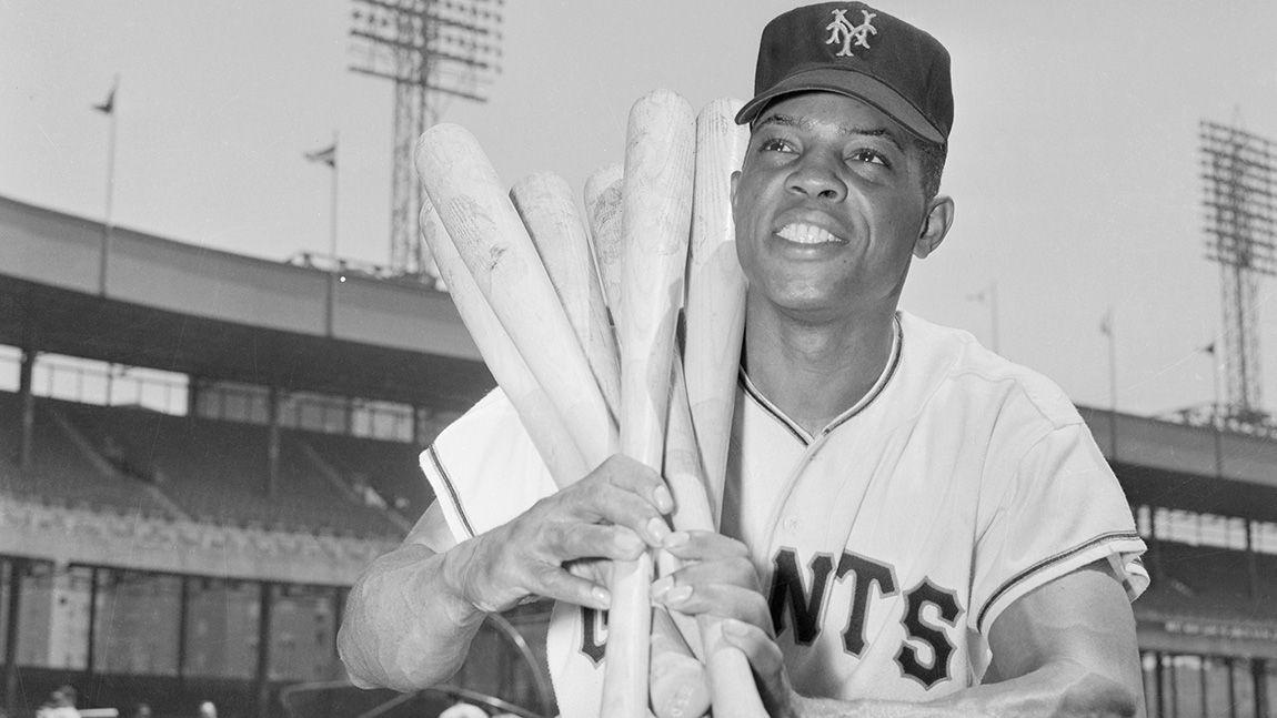 Cover Image for Willie Mays Portfolio: Our library of collectibles for 'Say Hey Kid'