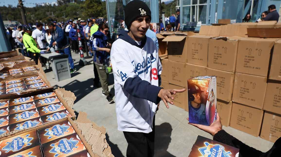 Cover Image for 'You've seen the frenzy:' Shohei Ohtani bobblehead fever grips L.A.
