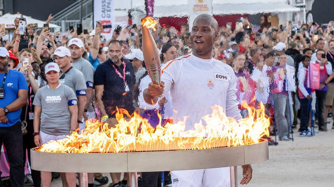 Torch from 2024 Paris Olympics to sell before Opening Ceremony