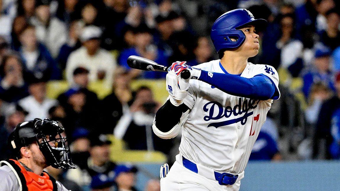 The year in collectibles: Hottest cards and athletes