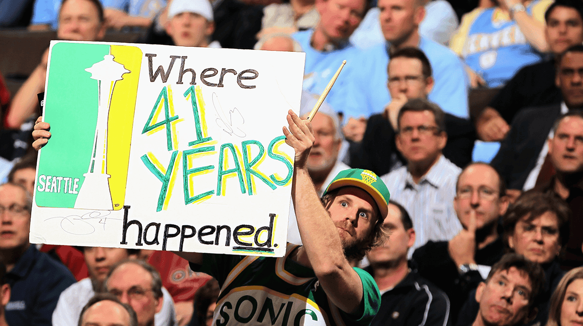 Cover Image for Lifelong Sonics fan mourns loss of team through collecting